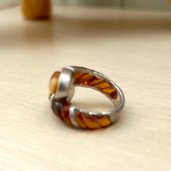 Alan K. Brown and Beige Murano Glass Sterling Silver 925 Ring - Picture 2 of 3